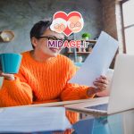 آغاز تجربه های جدید در میانسالی ، دریچه‌ای به سوی تحول و رشد