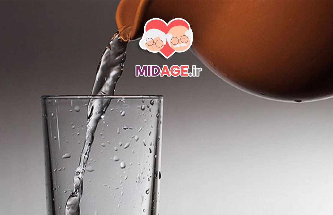 کم آبی در دوران سالمندی+ بدن خود را محافظت کنید کم آبی در دوران سالمندی+ بدن خود را محافظت کنید