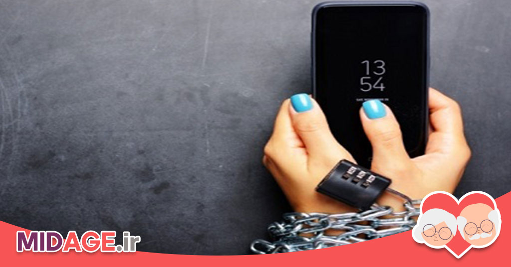 تاثیر رسانه های اجتماعی بر سالمندان+ چالش ها و مزایا