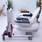 صندلی بالابر بیمار؛ وسیله‌ای برای حمل آسان بیماران و سالمندان